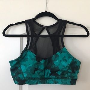 Lululemon sports bra